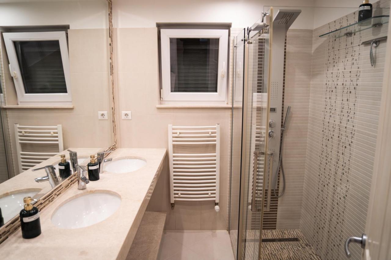 Ultracentral Golden Apartament 1 Suceava Exterior foto